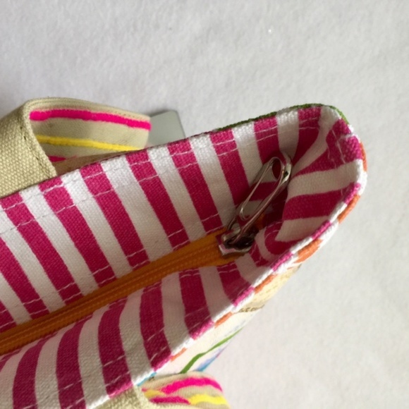 Flip Flop Shore Medium Tote - Picture 7 of 8